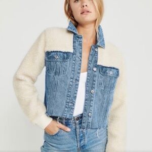 Abercrombie & Fitch Sherpa Denim Distressed Hem Cropped Button Up Jacket XS NWT